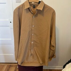 Long sleeve men’s brown dress shirt
